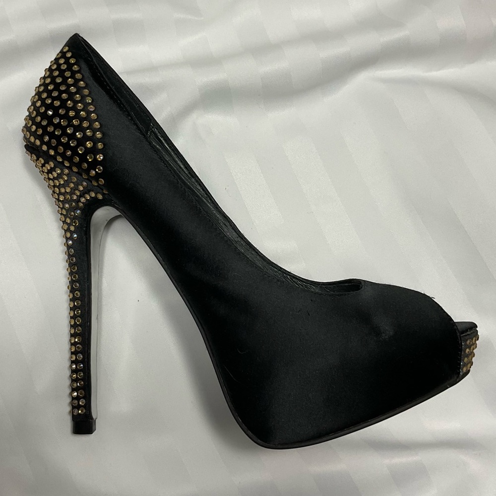 Beautiful Kate & Mel black satin and sparkly open toe high heels.